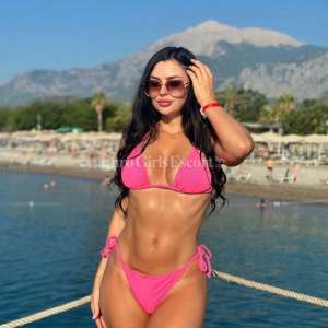 Seksi bir kadın Nilufer
